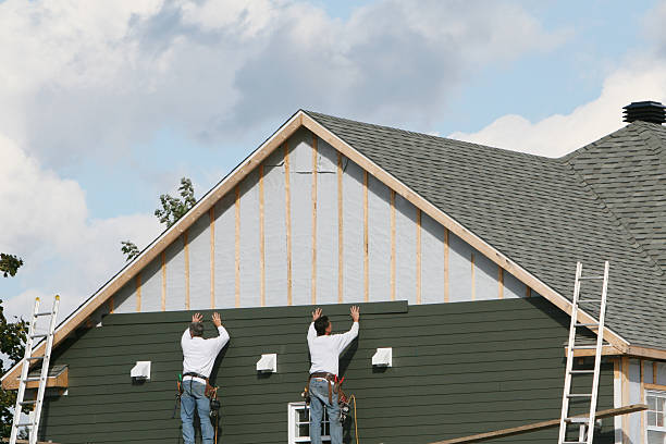 Professional Siding Installation technician working in Hiram, OH